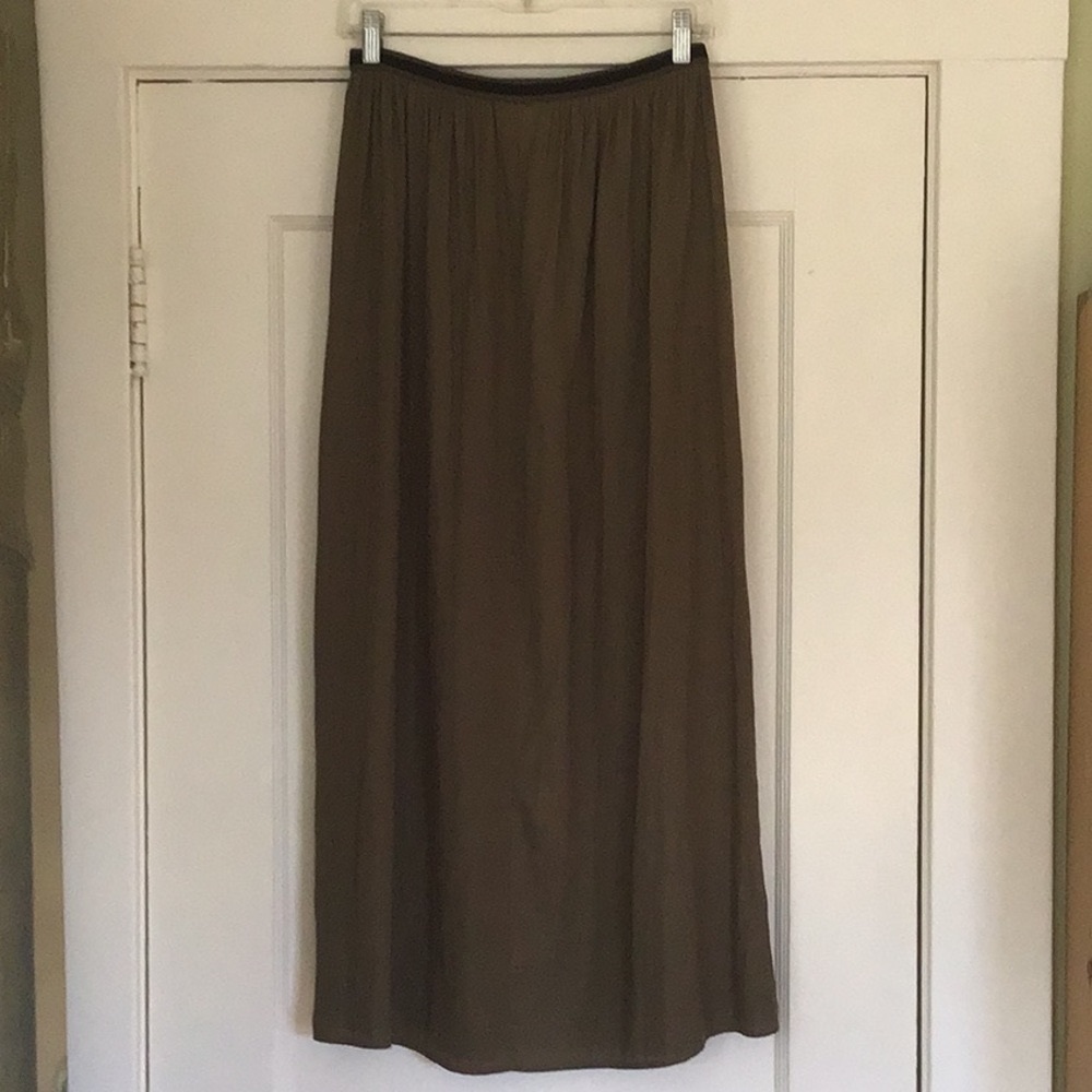 GAP Maxi Skirt in Olive